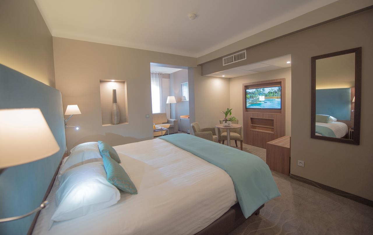 Hotel Lou Castelet カロ エクステリア 写真